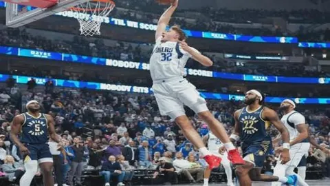 “珠海网球精英赛落幕 郑钦文夺亚——央视新闻客户端讯”